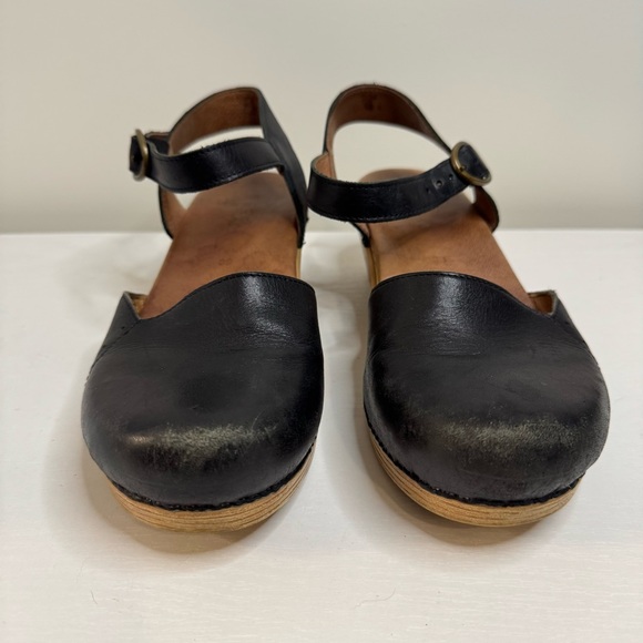 Dansko Black Leather Ankle Strap Clog Sandals EU 39 US 8.5 Platform - Picture 3 of 16